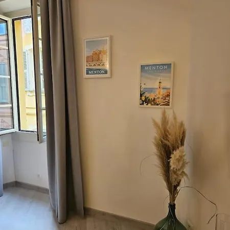 Chez L's Lägenhet *