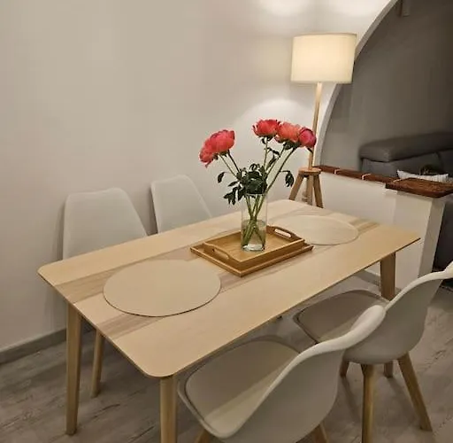 Chez L's Ментона